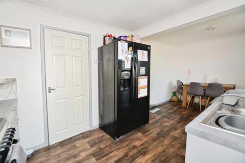 6 Marshfield Road, Scunthorpe, DN16 3BN
