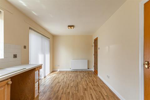 8 Knowepark, Selkirk, TD7 4EY