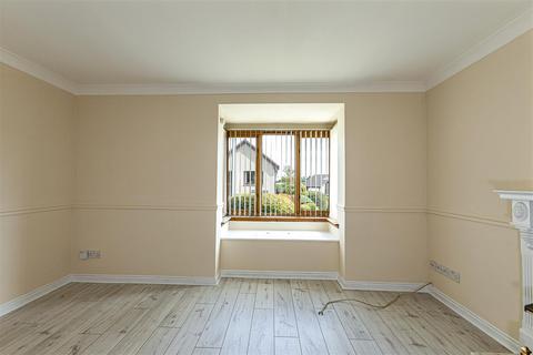 8 Knowepark, Selkirk, TD7 4EY