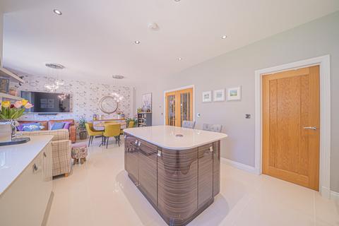 undefined, Turnpike Close, Balsall Common, CV7