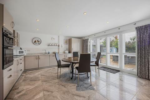 5 Clover Drive, Cheltenham, GL52 3JR