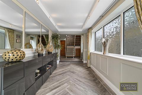 4 bedroom detached house for sale, Swan Lane, Wickford