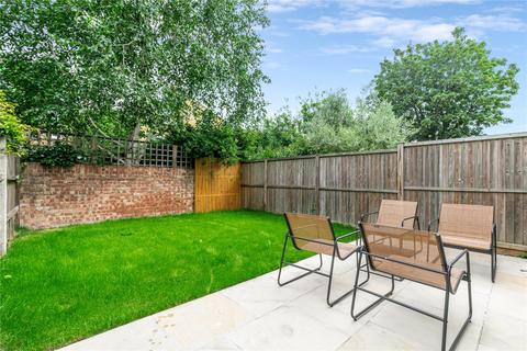 2 bedroom maisonette for sale, Boundaries Road, SW12