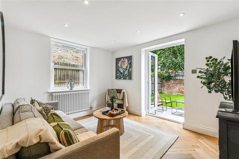 2 bedroom maisonette for sale, Boundaries Road, SW12
