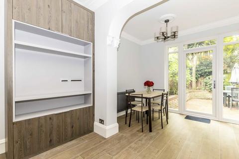 1 bedroom flat to rent, Addison Gardens, London W14