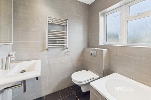 42 Mansfield Road, Chessington, KT9 2PN
