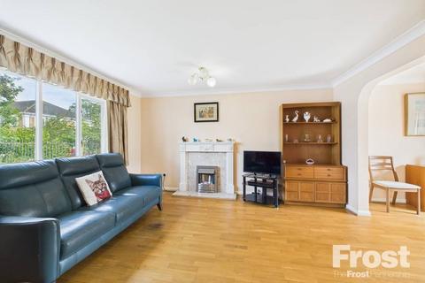 undefined, Simmons Place, Staines-upon-Thames, Surrey, TW18