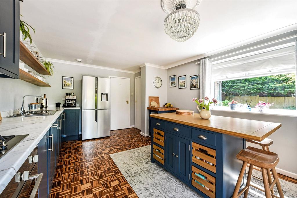 Kitchen/Breakfast Rm
