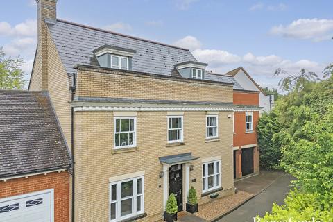 27 Millers Drive, Great Notley, Braintree, CM77 7FD