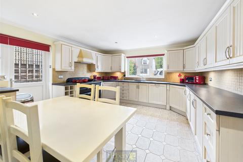 undefined, Berry Lane, Langdon Hills, Essex, SS16