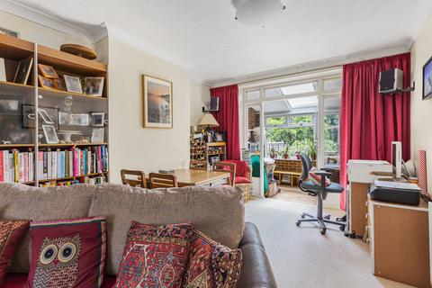 5 Shirley Close, Hounslow, TW3 2HF