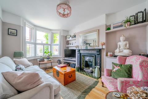17 Agraria Road, Guildford, GU2 4LE