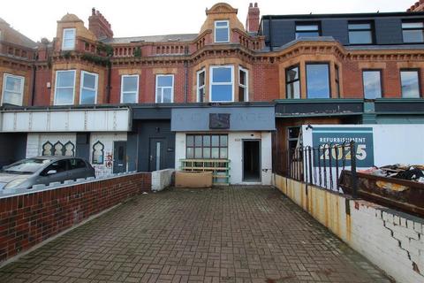 Retail property (high street) to rent, 12-17 East Parade Whitley Bay NE26 1AP