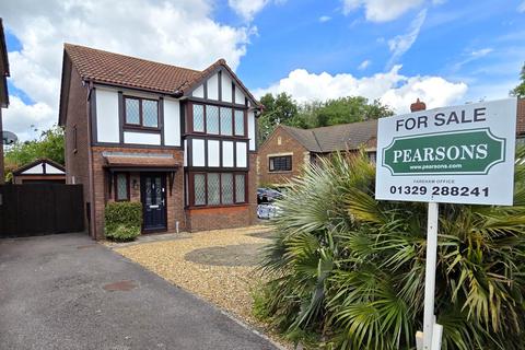 21 Coghlan Close, Fareham, PO16 7YE