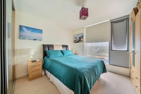 3 bedroom flat for sale, Dancers Way, Greenwich, London, SE8