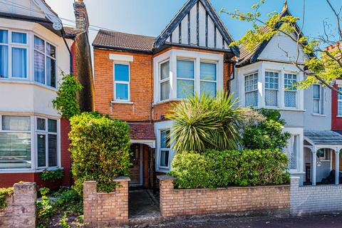 Ramuz Drive, Westcliff-on-sea, SS0