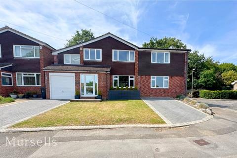 67 Dacombe Drive, Poole, BH16 5JJ