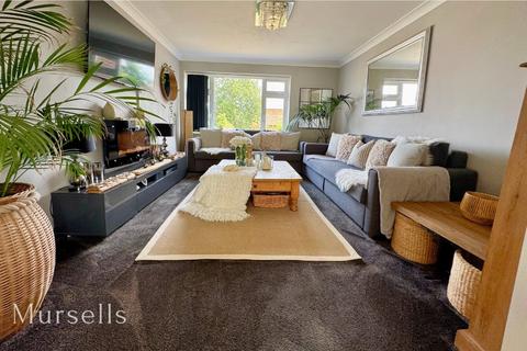 67 Dacombe Drive, Poole, BH16 5JJ