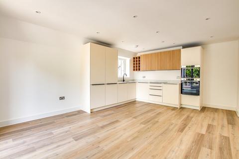 2 bedroom apartment for sale, Lymington Road, Highcliffe, Christchurch, BH23