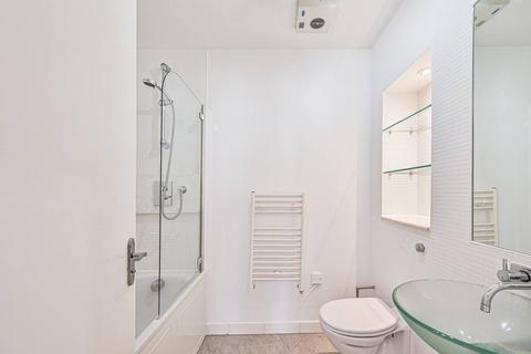 Flat 4, 3 Llanvanor Road, London, NW2 2AR