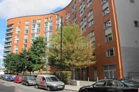 3 bedroom flat for sale, Blackwall Way, London, E14