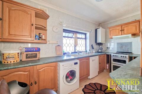 undefined, Highfield Gardens, Grays RM16