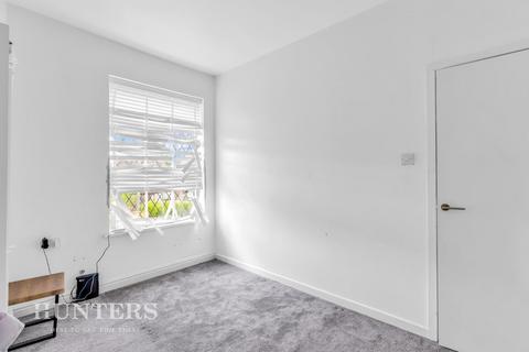 206 Denton Lane, Chadderton, Oldham, OL9 8PL