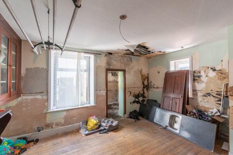 16 Cemetery Road, Earby, Barnoldswick, BB18 6QX
