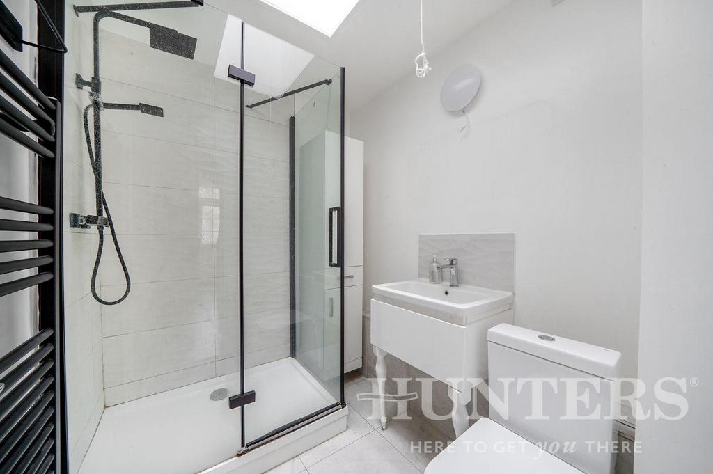 99 Peabody Cottages, Lordship Lane - E7vulp7h KX031
