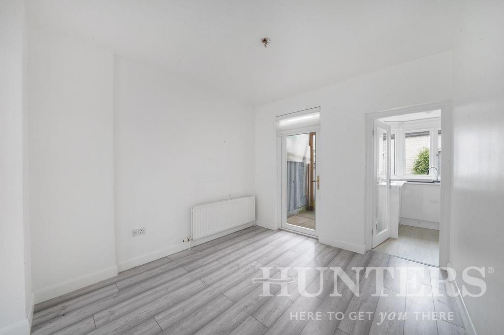 99 Peabody Cottages, Lordship Lane - ub KXAWZjeyuv Y