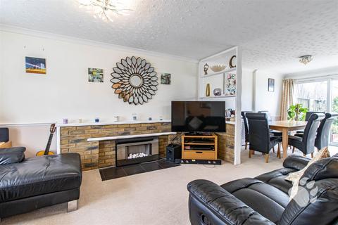 51 Byfletts, Basildon, SS16 4LW