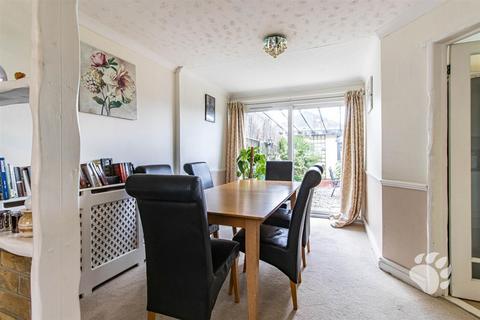 51 Byfletts, Basildon, SS16 4LW