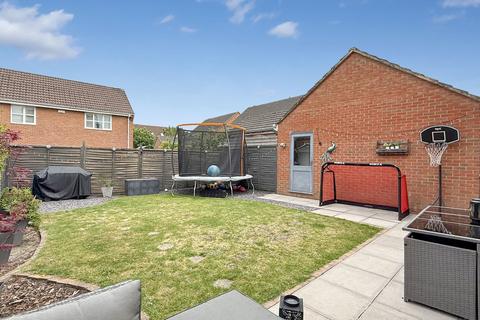 4 bedroom detached house for sale, Dartmoor Road, Westbury
