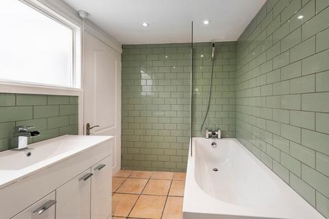 18 Craylands Lane, Swanscombe, DA10 0LP