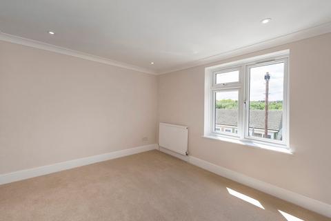 18 Craylands Lane, Swanscombe, DA10 0LP