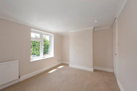 18 Craylands Lane, Swanscombe, DA10 0LP