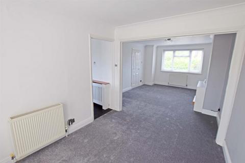 2a Broadview Avenue, Gillingham, ME8 9DB