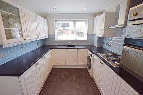 2a Broadview Avenue, Gillingham, ME8 9DB
