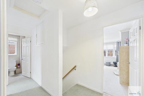 2 bedroom maisonette to rent, Carmel Gardens, Arnold