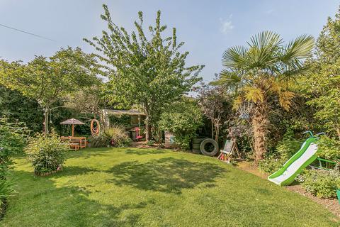 2 bedroom flat for sale, Cavendish Road, Bournemouth