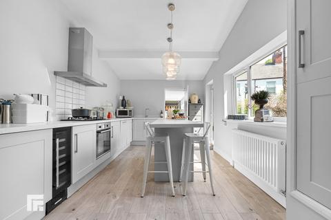 4 bedroom terraced house for sale, Albany Road, Roath, Cardiff