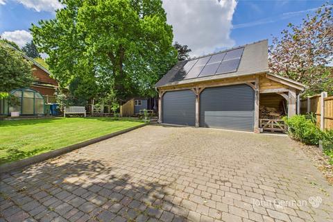 6 bedroom detached house for sale, Main Road, Great Haywood