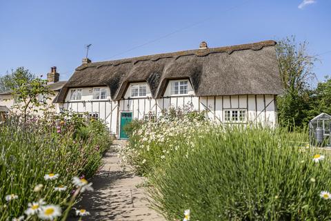 4 Walnut Tree Road, Pirton, Hitchin, SG5 3PX
