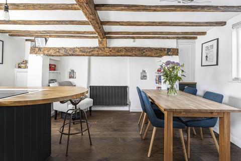 4 Walnut Tree Road, Pirton, Hitchin, SG5 3PX