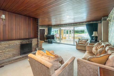 4 bedroom detached bungalow for sale, Ashurst Drive, Box Hill
