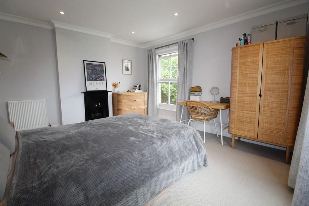 Bed 1 2
