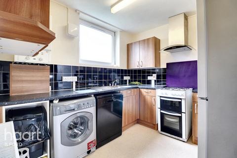 1 bedroom flat for sale, The Shaftesburys, Barking