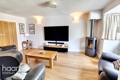 9 Ditton Green, Luton, LU2 8RU