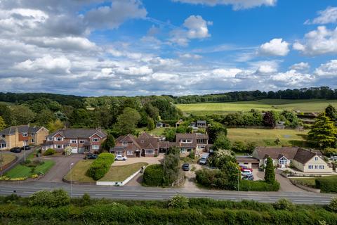 5 bedroom detached house for sale, Long Lane, Shaw, RG14