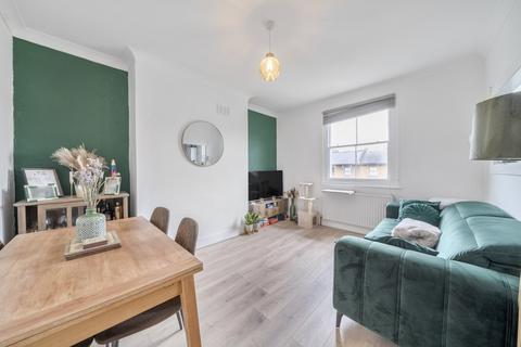 2 bedroom flat for sale, Manor Avenue, Brockley, London, SE4